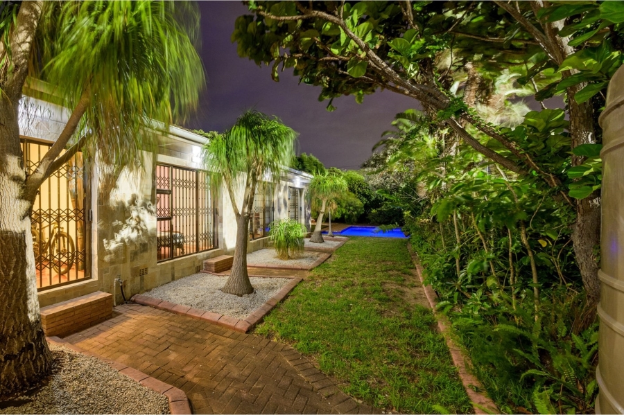 4 Bedroom Property for Sale in Summerstrand Eastern Cape